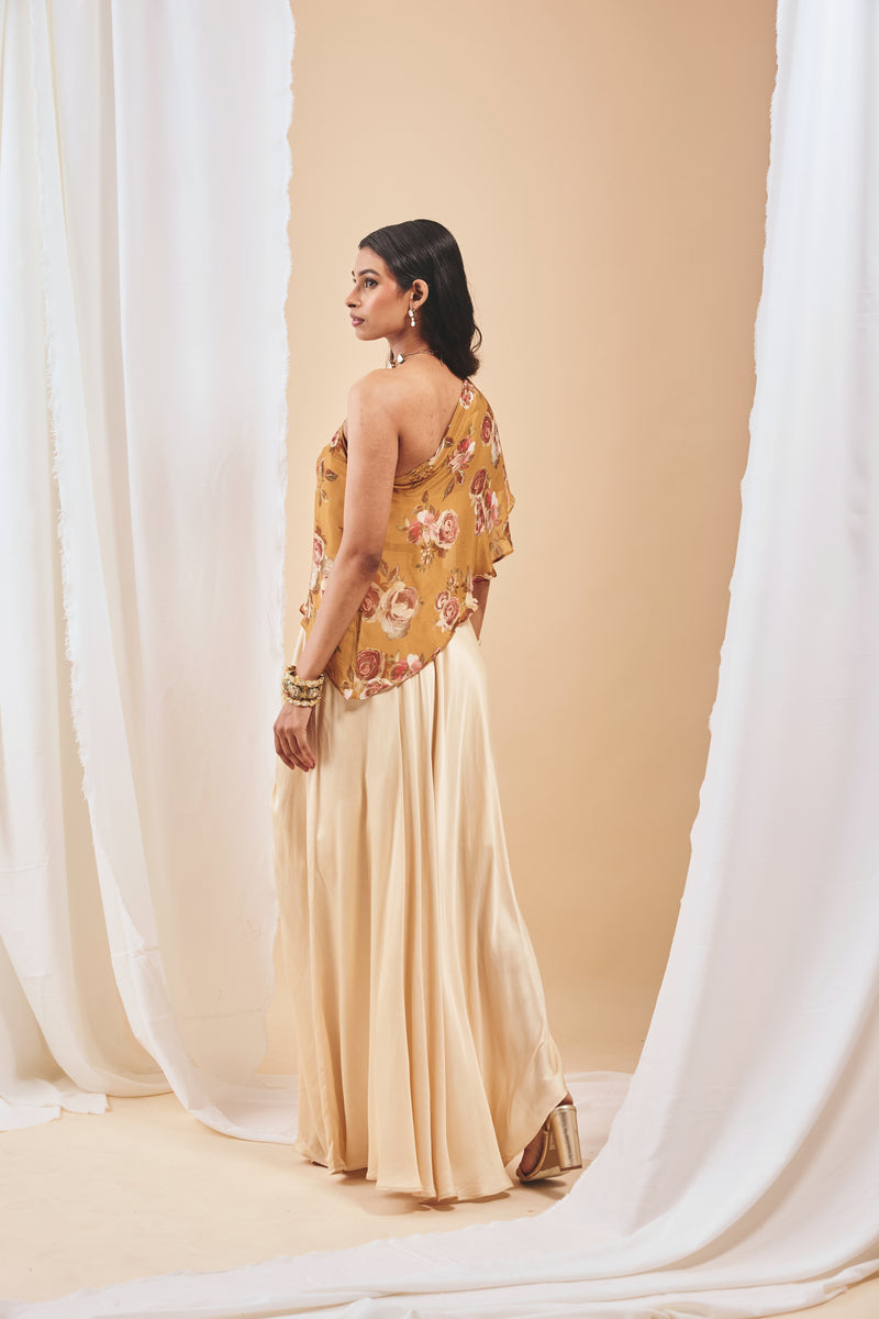 Nazm Drape Skirt Set - L