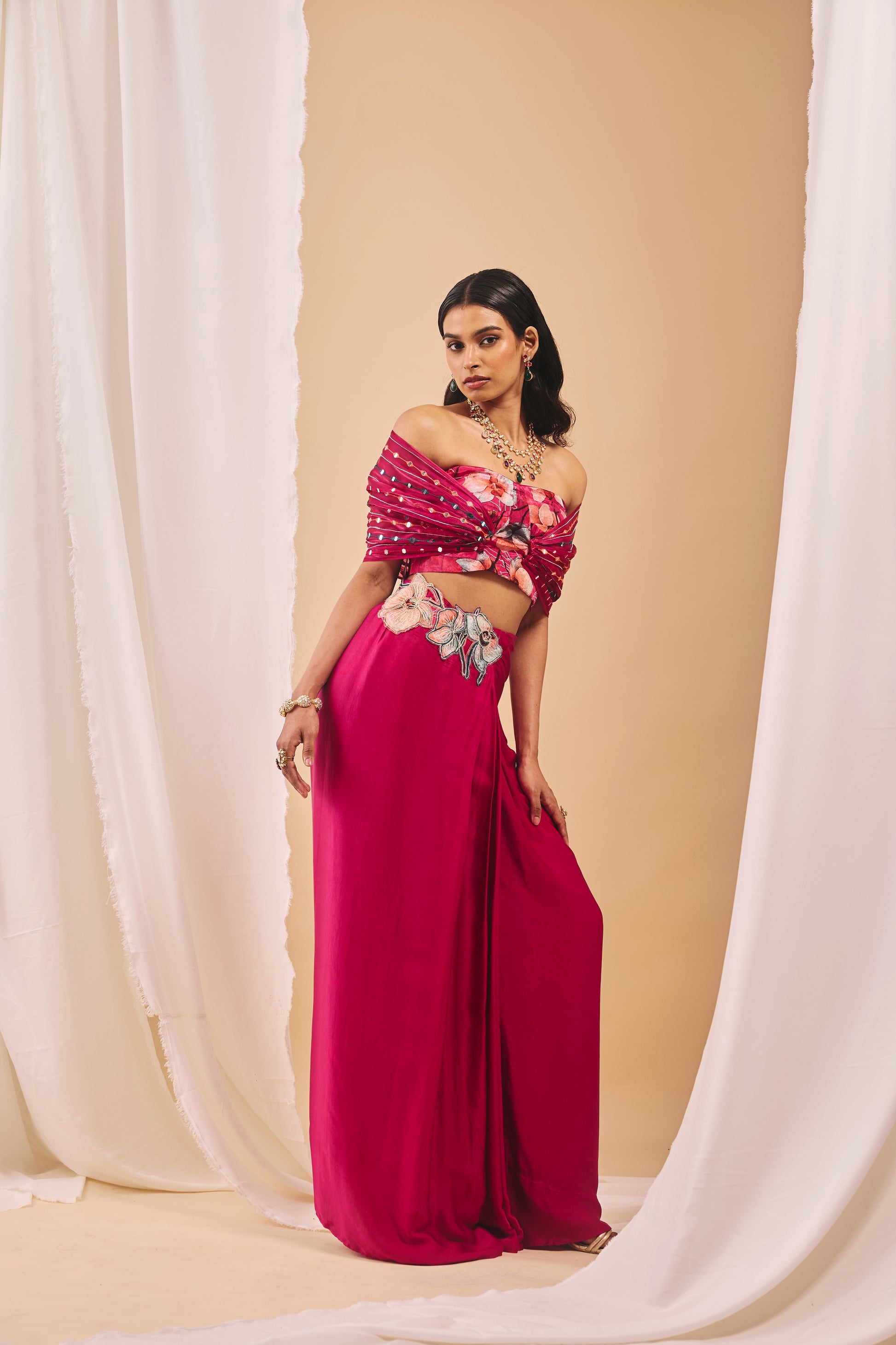 Rooh Cape and Skirt Set - XL